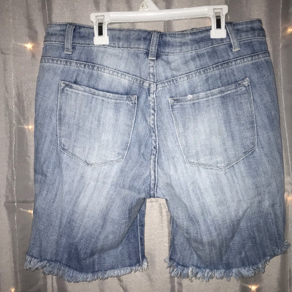 Forever 21 Distressed Bermuda Short - Picture 3 of 4